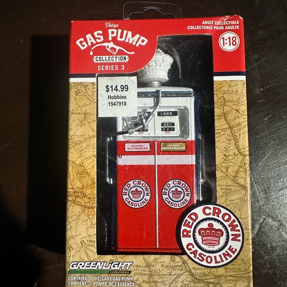 Greenlight Red Gas Pump Collectible